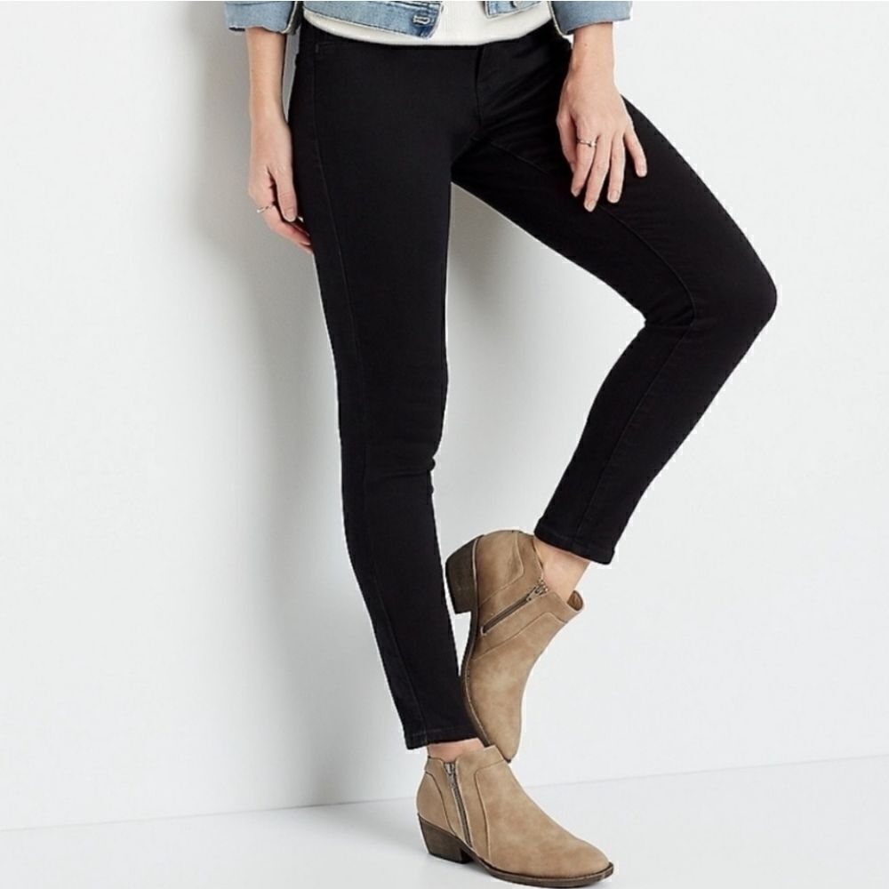 Maurices Women's High Rise Black Denim Jeans